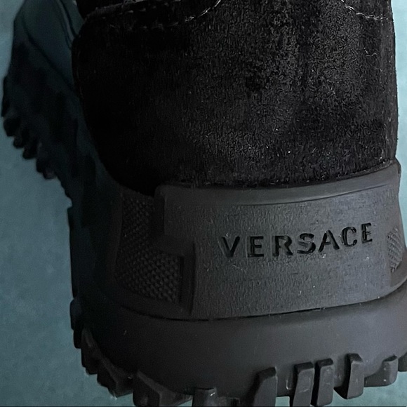Versace. Greca Rhegis Boot - Picture 2 of 4